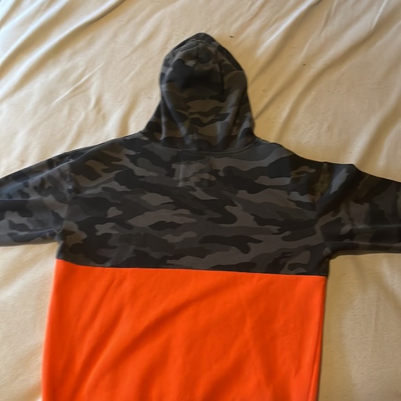 Unlimited Small mens sweater - Picture 2 of 2